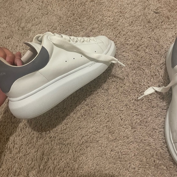 Authentic Alexander McQueens size 38 - Picture 4 of 10